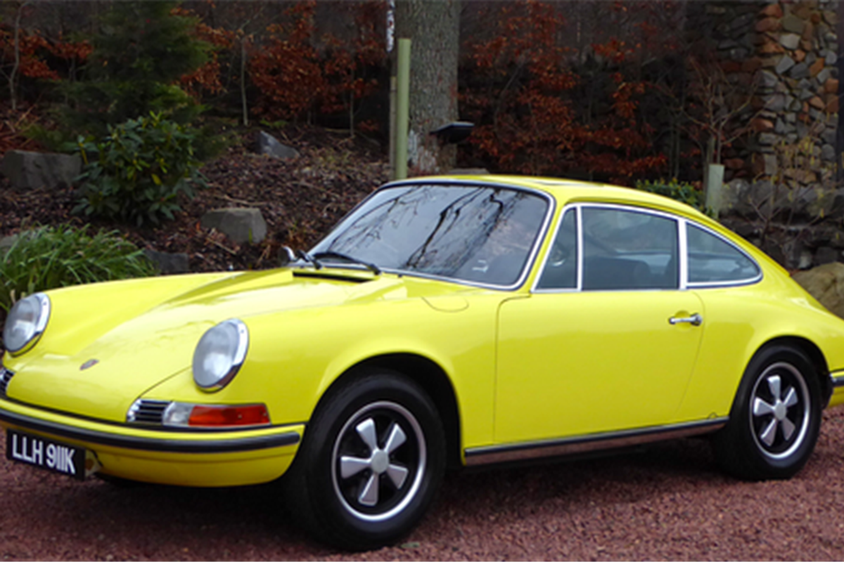 1972 Porsche 911T 2.4 RHD sold for £93,375 at Race Retro | Market and ...