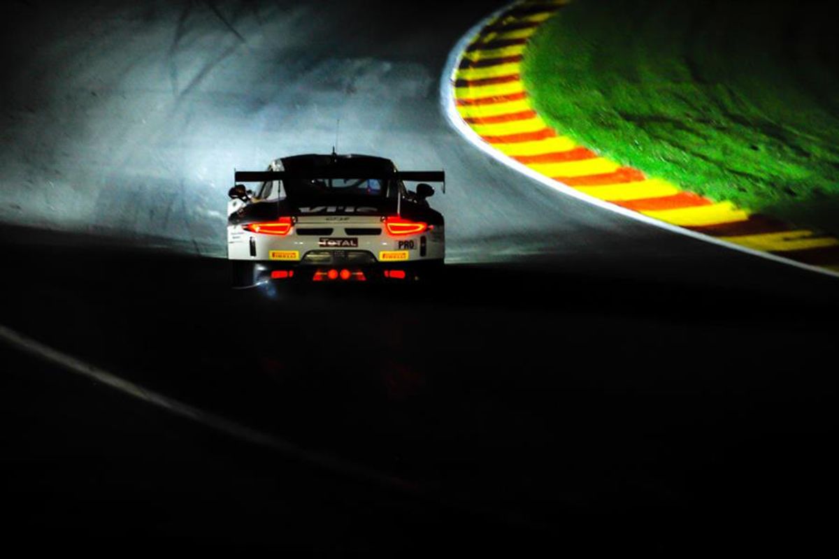 Spa 24hr Night Qualifying Best Porsche 911 Gt3 R Claims Super Pole