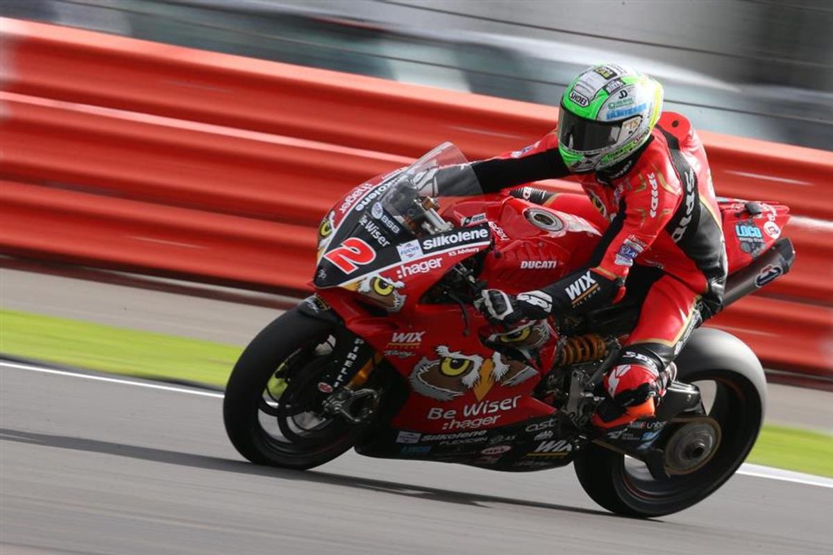 Glenn Irwin claims maiden BSB win at Silverstone | Motorsport News ...