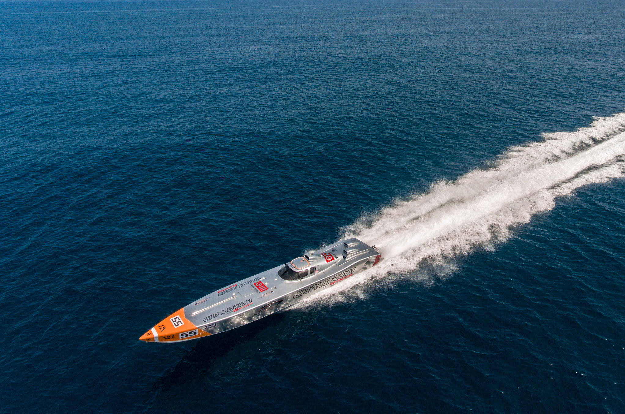 world record powerboat circumnavigation