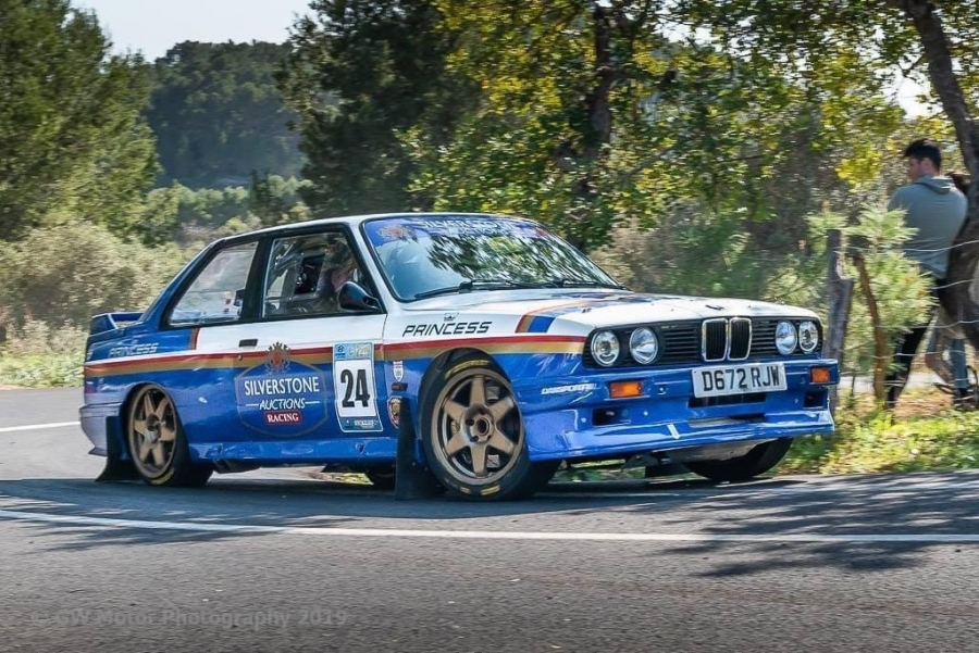 1987 Bmw M3 0 Fia Tarmac Rally Car Sells For 101 250 Market And Auction News Racecar Creative Digital Solutions